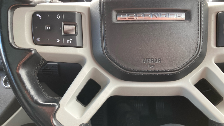 Land Rover Defender 3.0 D300 X-Dynamic HSE 110 5dr Auto Diesel Estate